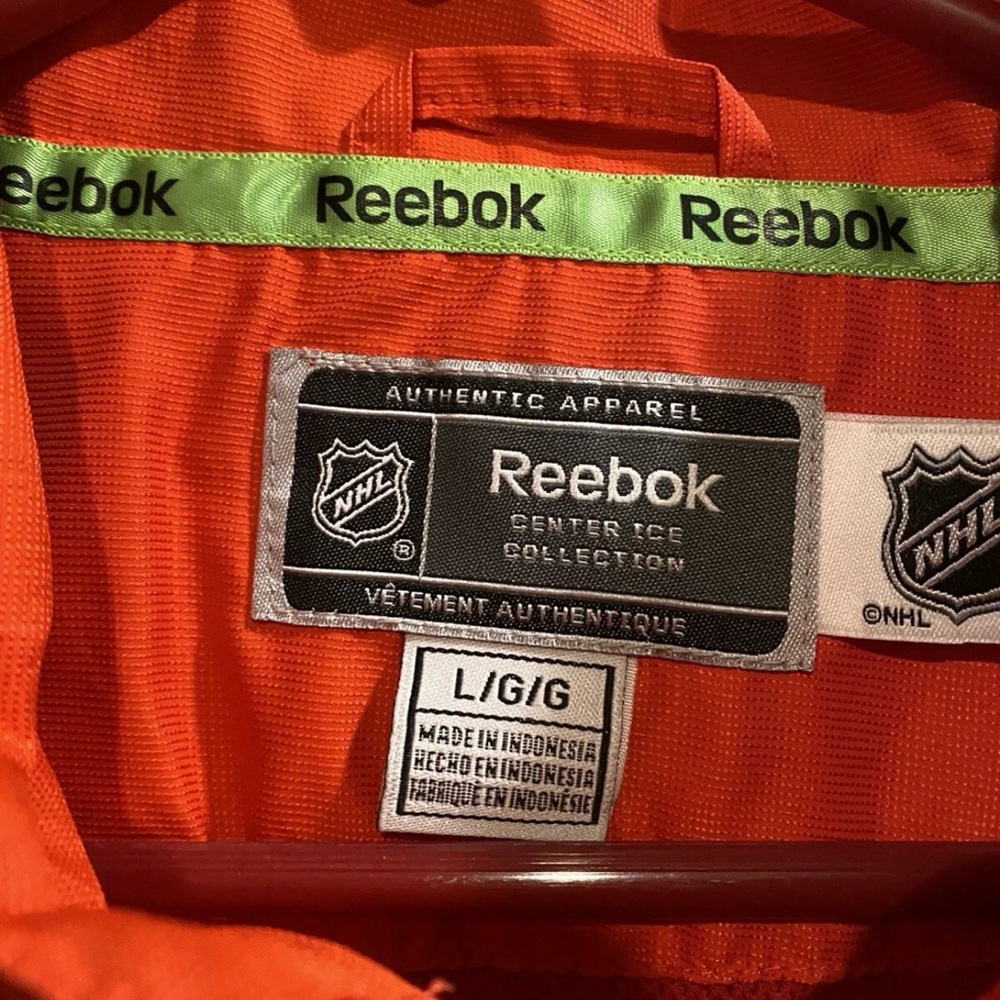 chicago blackhawks jacket windbreaker Reebok Size large Brand new no tags - Picture 3 of 5